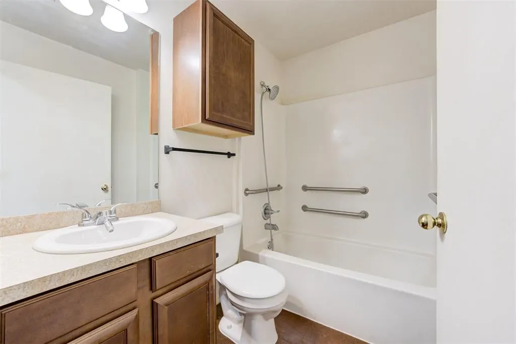 Photo 18 — 8513 Durland Way, Oklahoma City, OK 73114