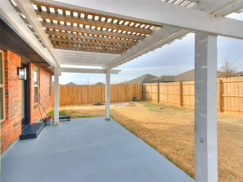 Photo 6 — 1613 NW 125th Street, Oklahoma City, OK 73120