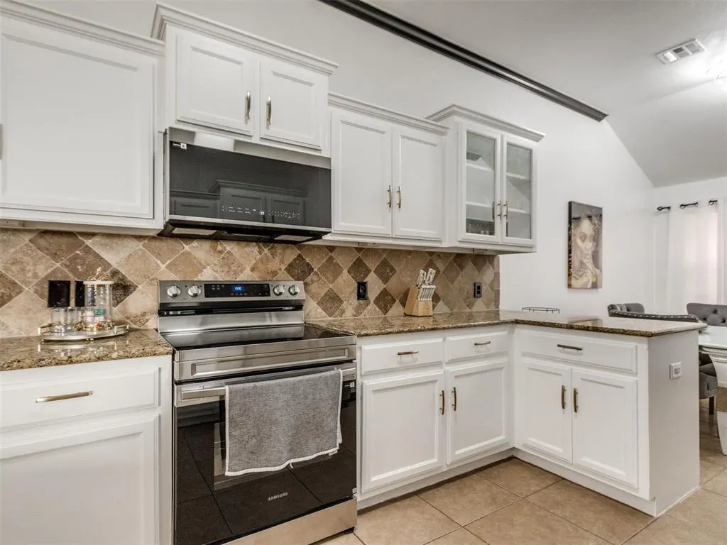 Photo 14 — 1613 NW 125th Street, Oklahoma City, OK 73120