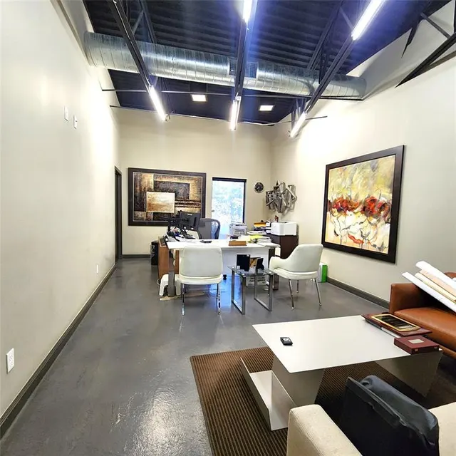 Photo 6 — 817 NE 63rd Street, Oklahoma City, OK 73105