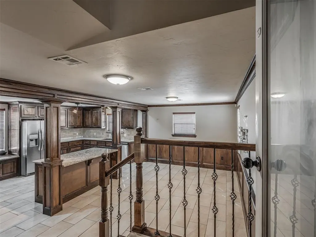 Photo 12 — 727 S 16th Street, Chickasha, OK 73018