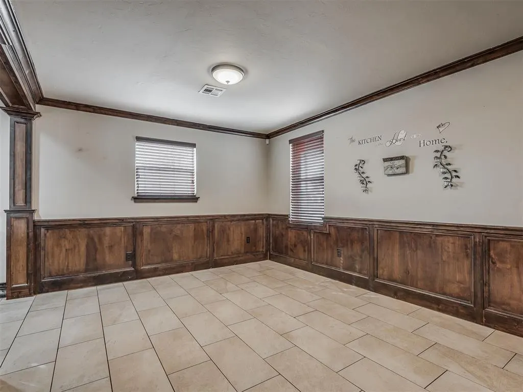 Photo 14 — 727 S 16th Street, Chickasha, OK 73018