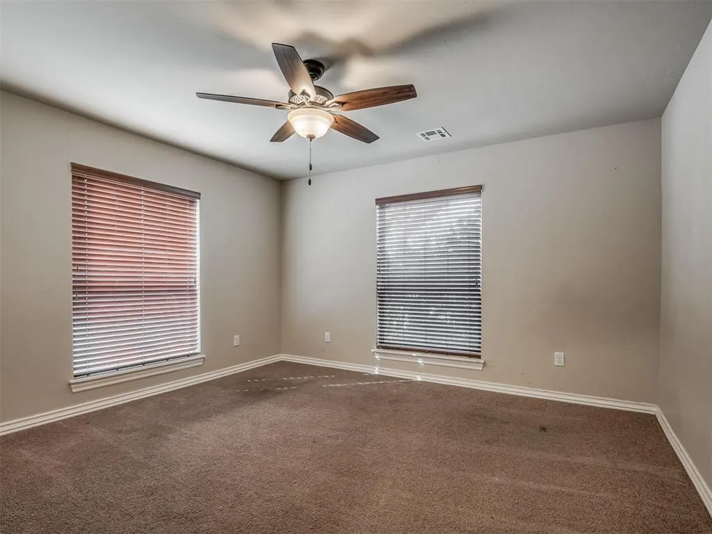 Photo 31 — 727 S 16th Street, Chickasha, OK 73018