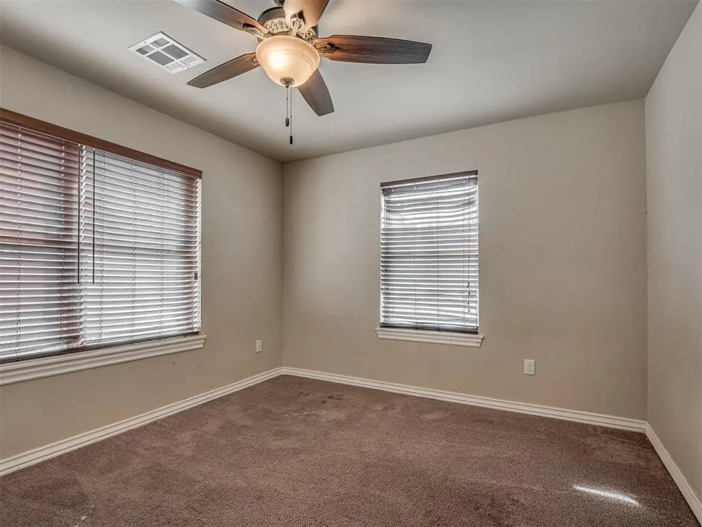 Photo 34 — 727 S 16th Street, Chickasha, OK 73018