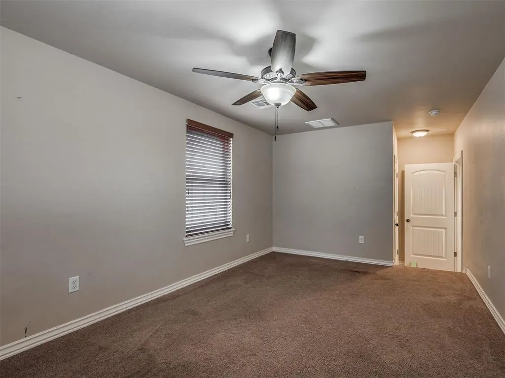 Photo 36 — 727 S 16th Street, Chickasha, OK 73018