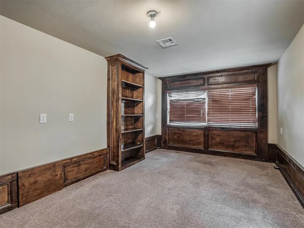 Photo 37 — 727 S 16th Street, Chickasha, OK 73018