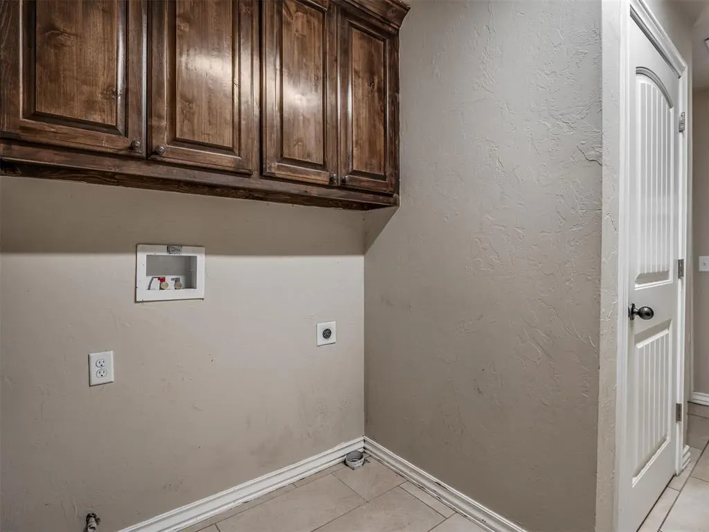Photo 39 — 727 S 16th Street, Chickasha, OK 73018