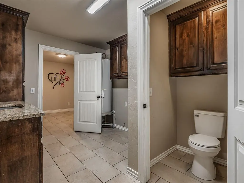 Photo 40 — 727 S 16th Street, Chickasha, OK 73018