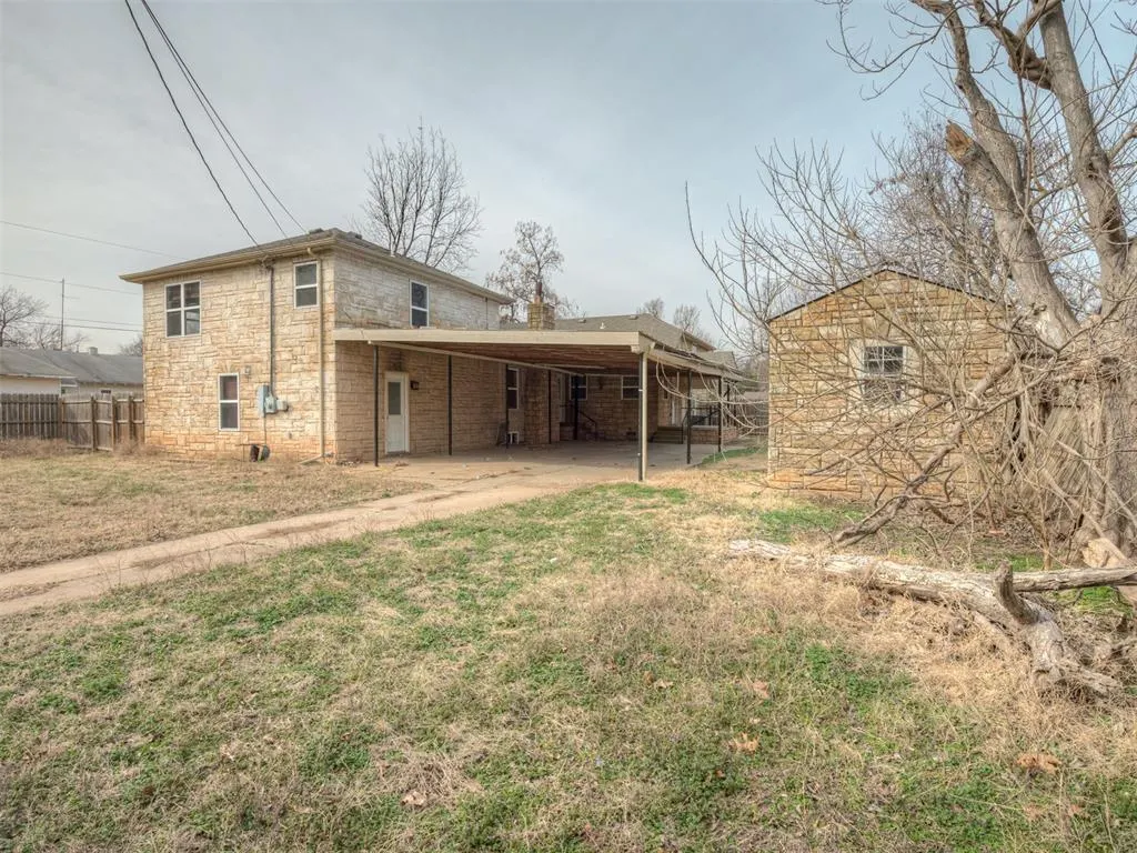 Photo 44 — 727 S 16th Street, Chickasha, OK 73018