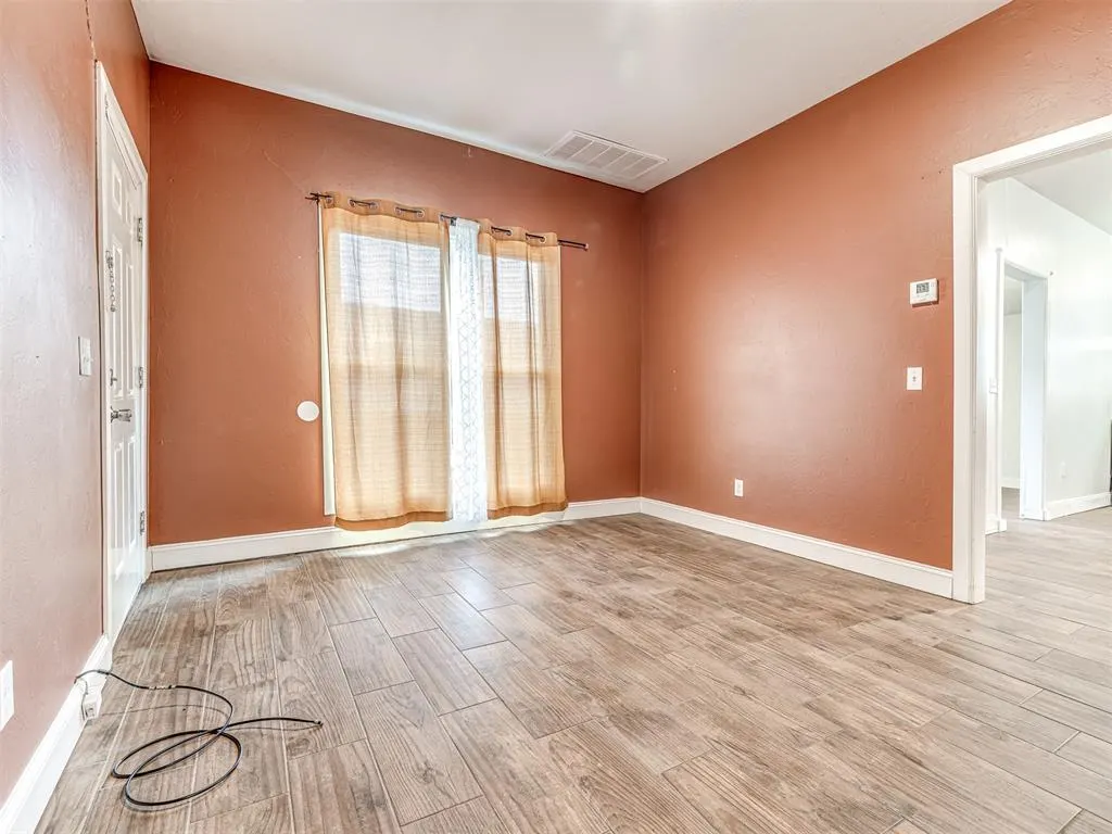 Photo 7 — 710 N Tucker Avenue, Shawnee, OK 74801