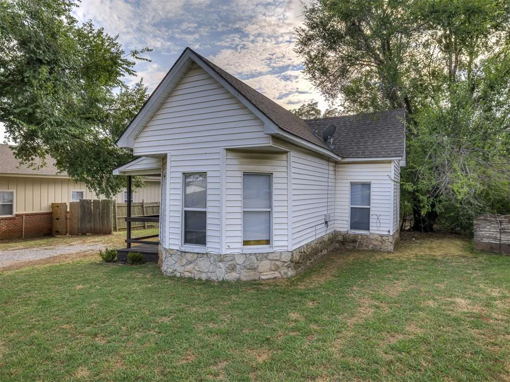 Photo 42 — 710 N Tucker Avenue, Shawnee, OK 74801
