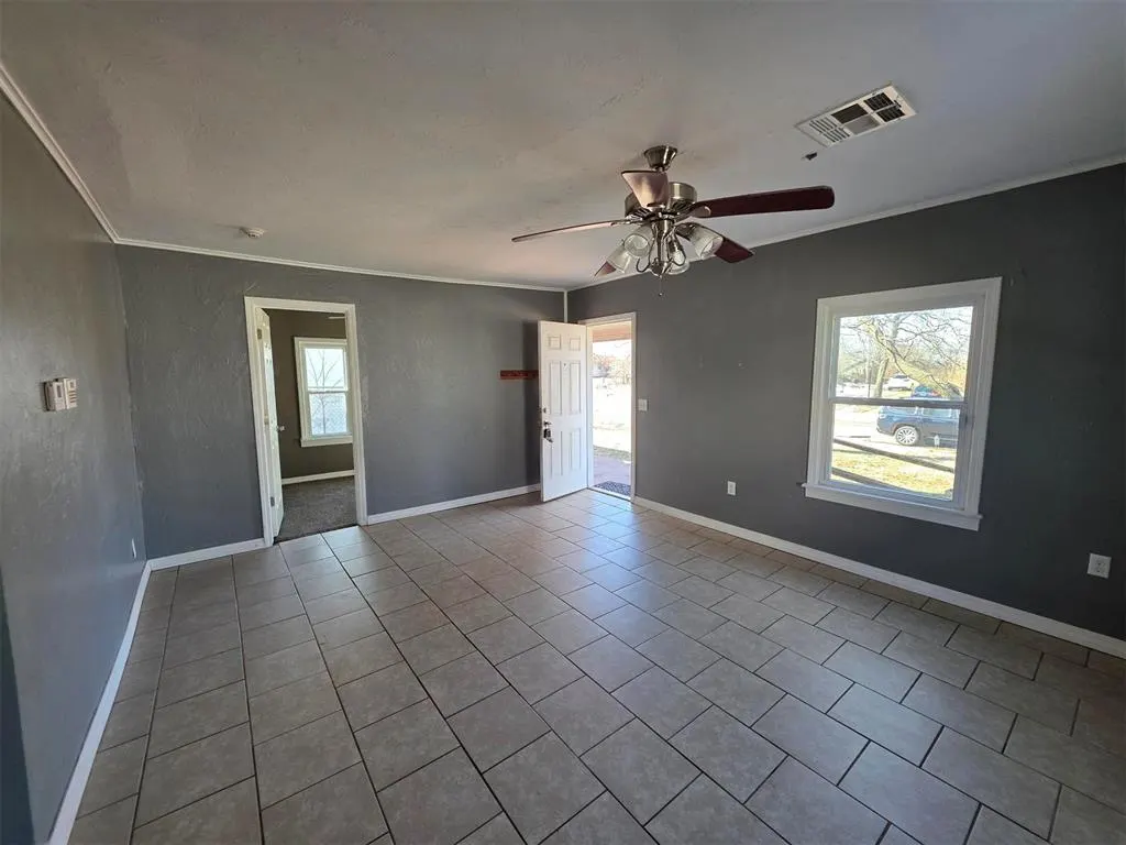 Photo 7 — 1517 N Park Avenue, Shawnee, OK 74804