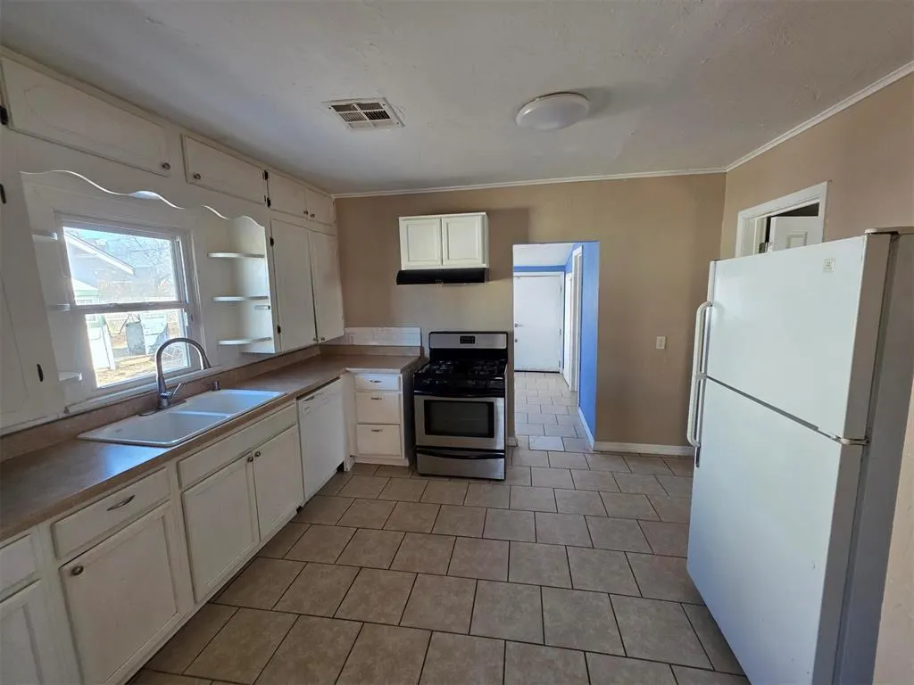 Photo 10 — 1517 N Park Avenue, Shawnee, OK 74804