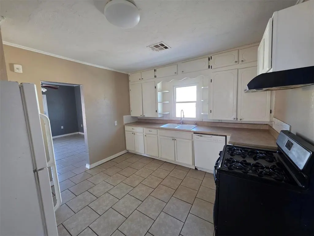 Photo 12 — 1517 N Park Avenue, Shawnee, OK 74804