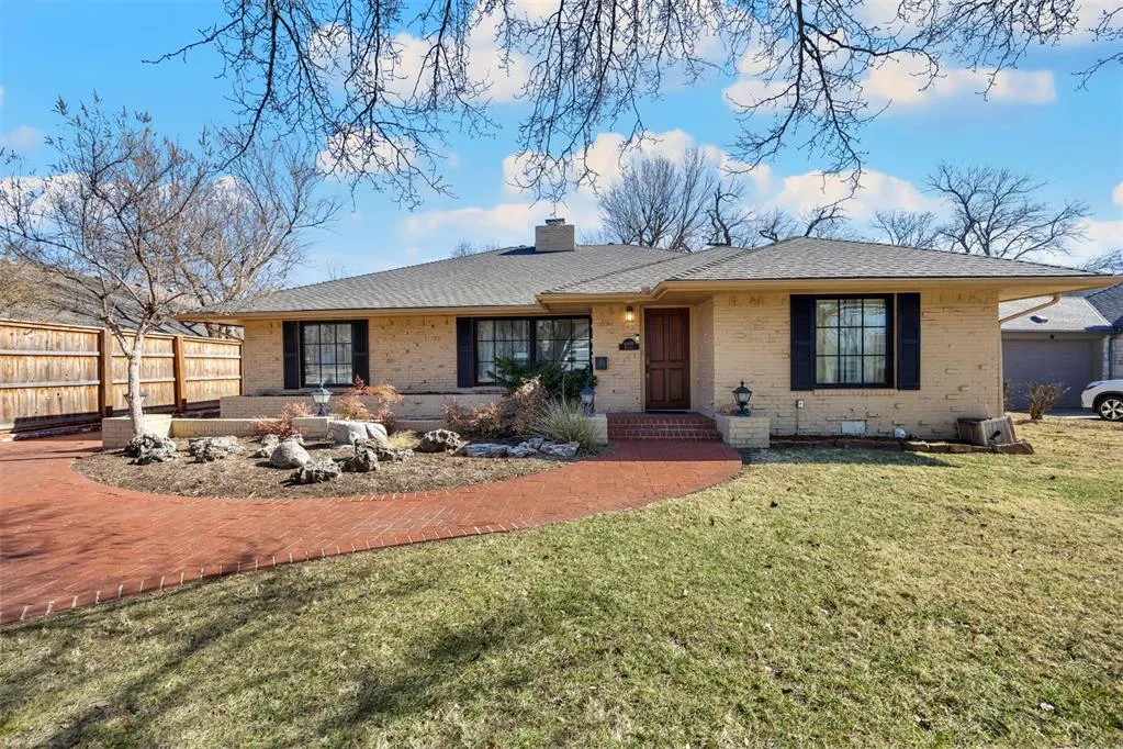 Front exterior — 6409 N Hillcrest Avenue, Nichols Hills, OK 73116