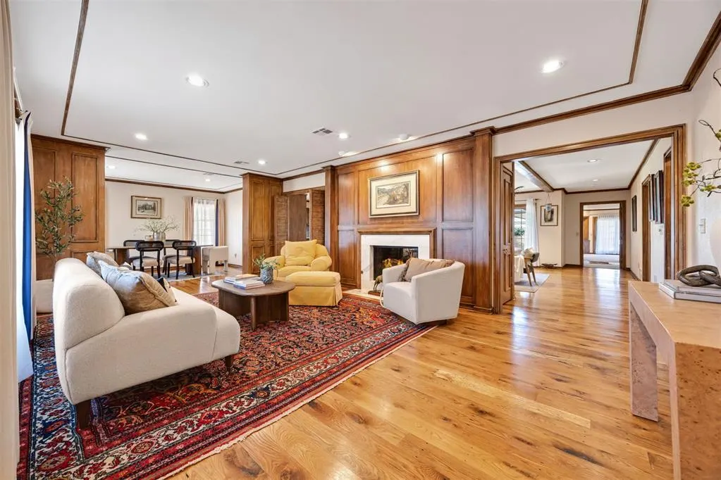 Photo 7 — 6409 N Hillcrest Avenue, Nichols Hills, OK 73116