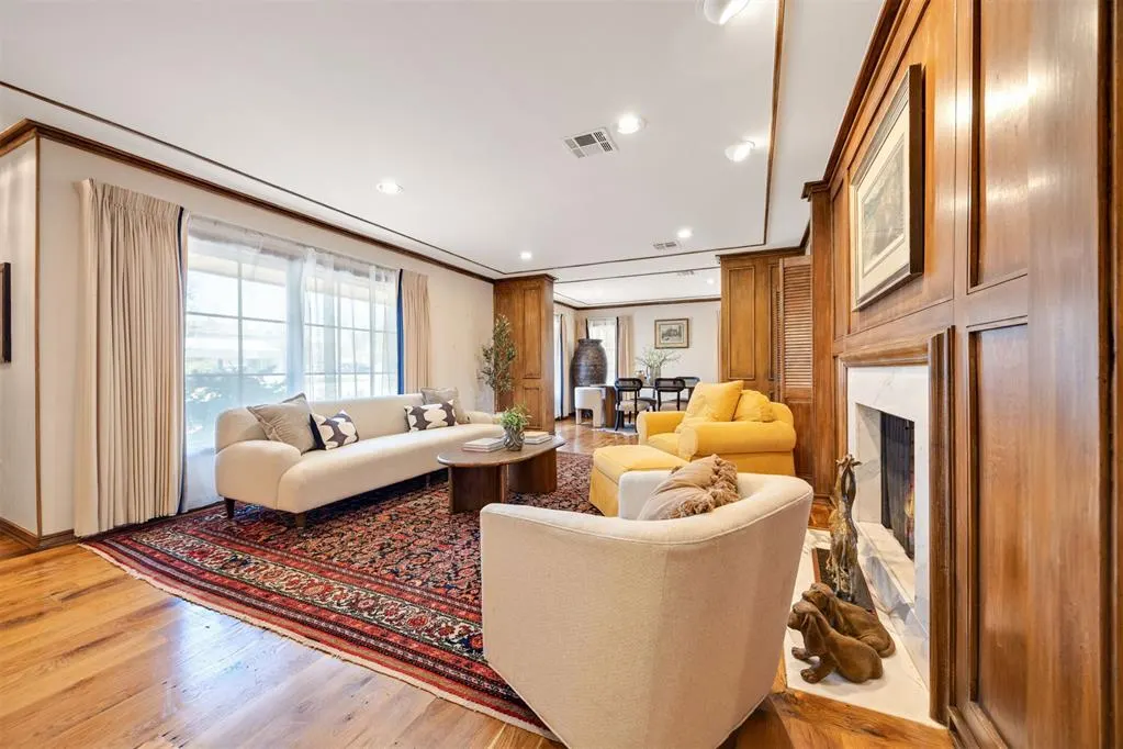 Photo 9 — 6409 N Hillcrest Avenue, Nichols Hills, OK 73116