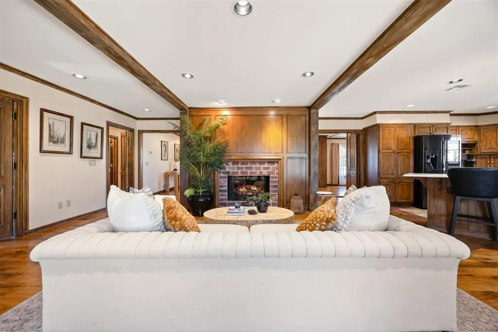 Photo 15 — 6409 N Hillcrest Avenue, Nichols Hills, OK 73116