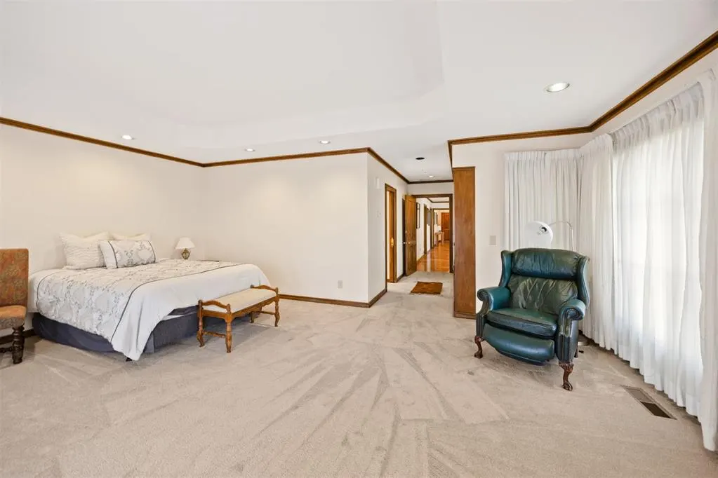 Photo 37 — 6409 N Hillcrest Avenue, Nichols Hills, OK 73116