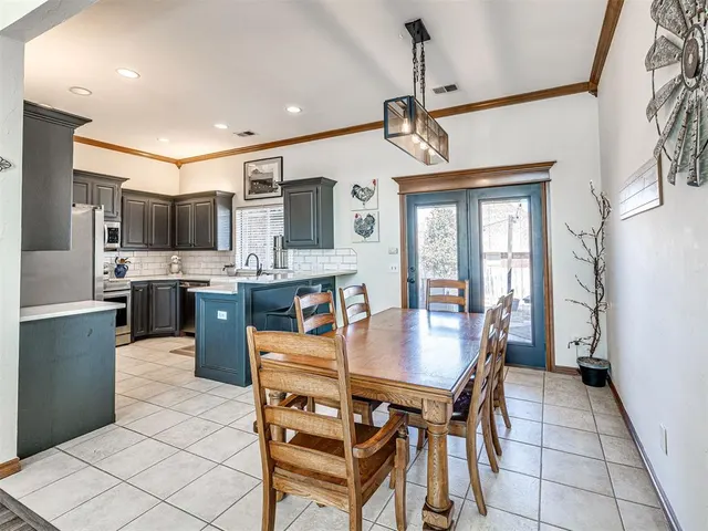 Photo 7 — 11401 Queensland Court, Midwest City, OK 73130