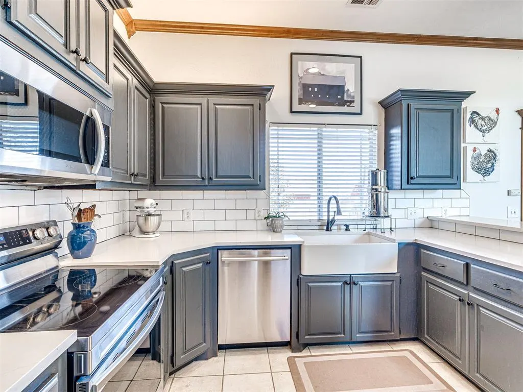 Photo 12 — 11401 Queensland Court, Midwest City, OK 73130