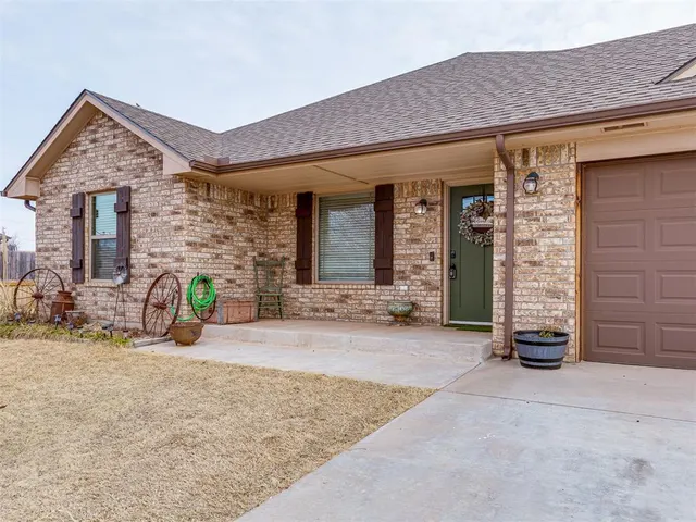 Photo 3 — 2209 County Street 2976 Street 2976, Blanchard, OK 73010