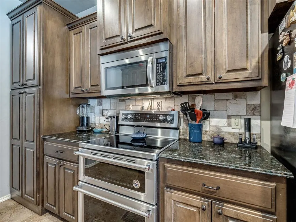 Photo 13 — 875 Cottonwood Court, Guthrie, OK 73044