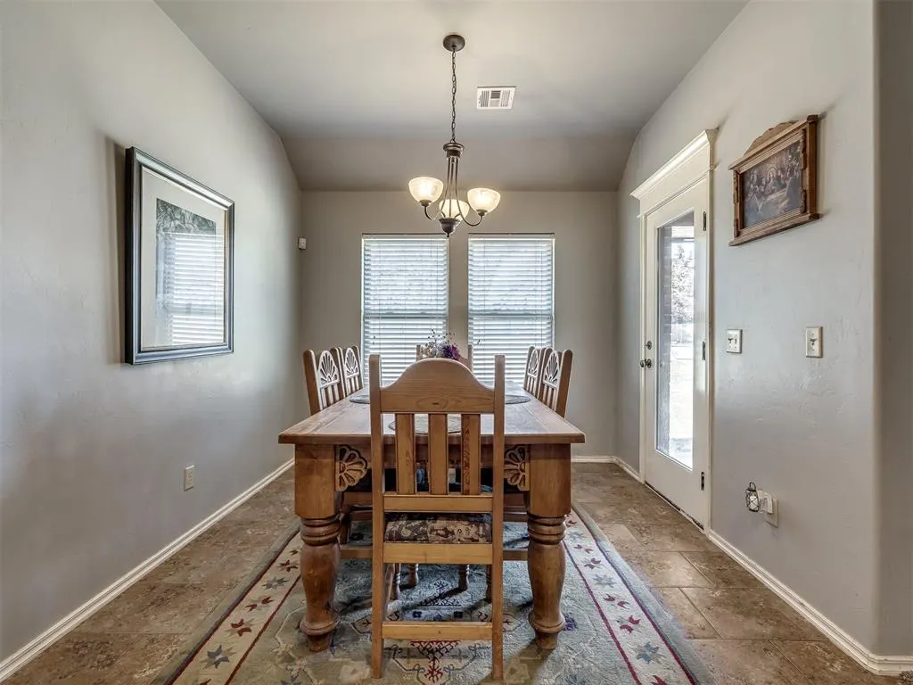 Photo 17 — 875 Cottonwood Court, Guthrie, OK 73044