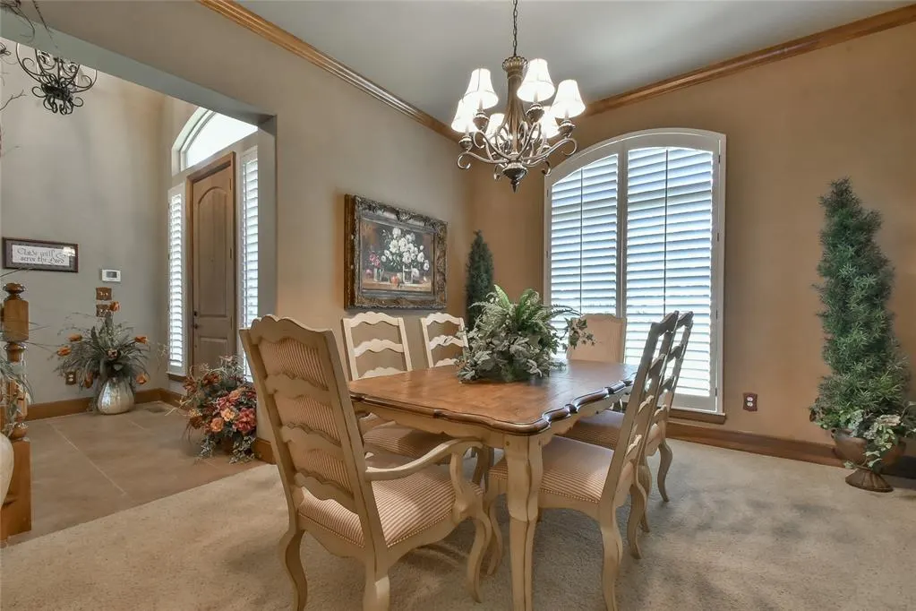 Photo 12 — 10700 Olde Tuscany Road, Oklahoma City, OK 73173