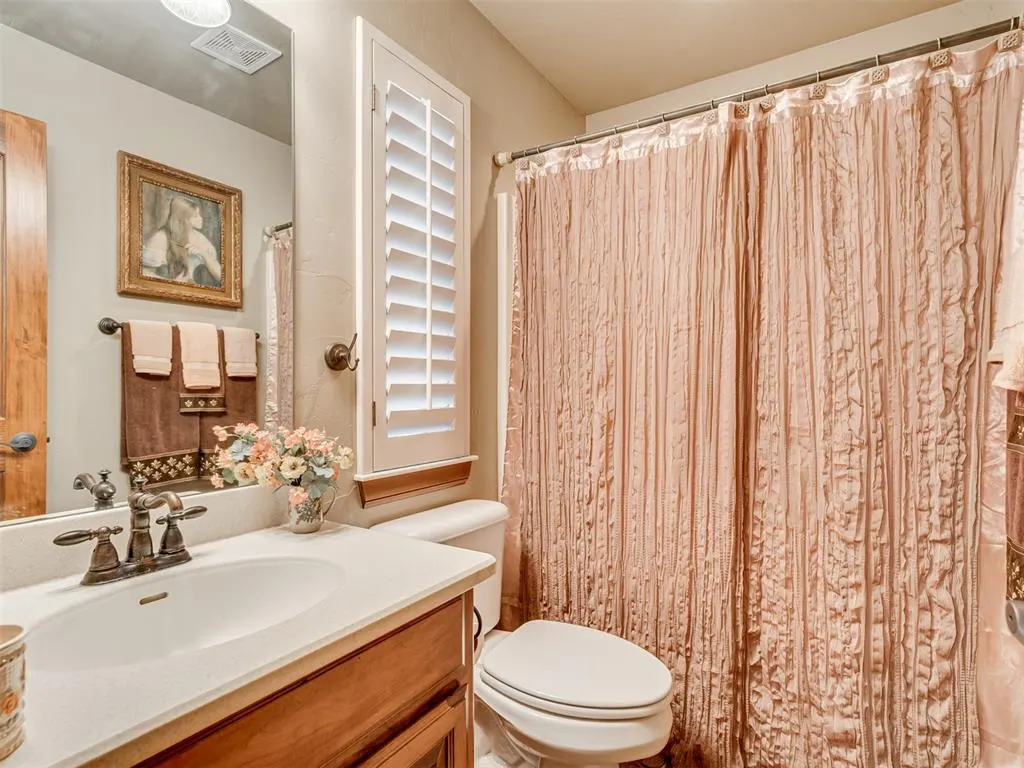 Photo 35 — 10700 Olde Tuscany Road, Oklahoma City, OK 73173