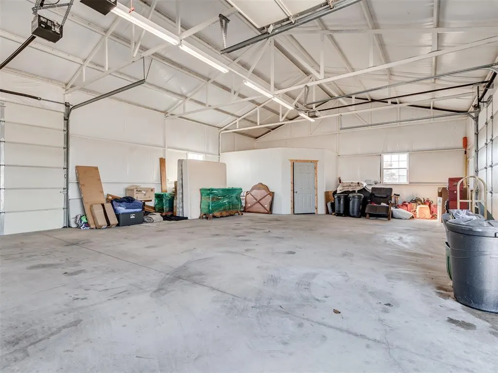 Photo 42 — 10700 Olde Tuscany Road, Oklahoma City, OK 73173