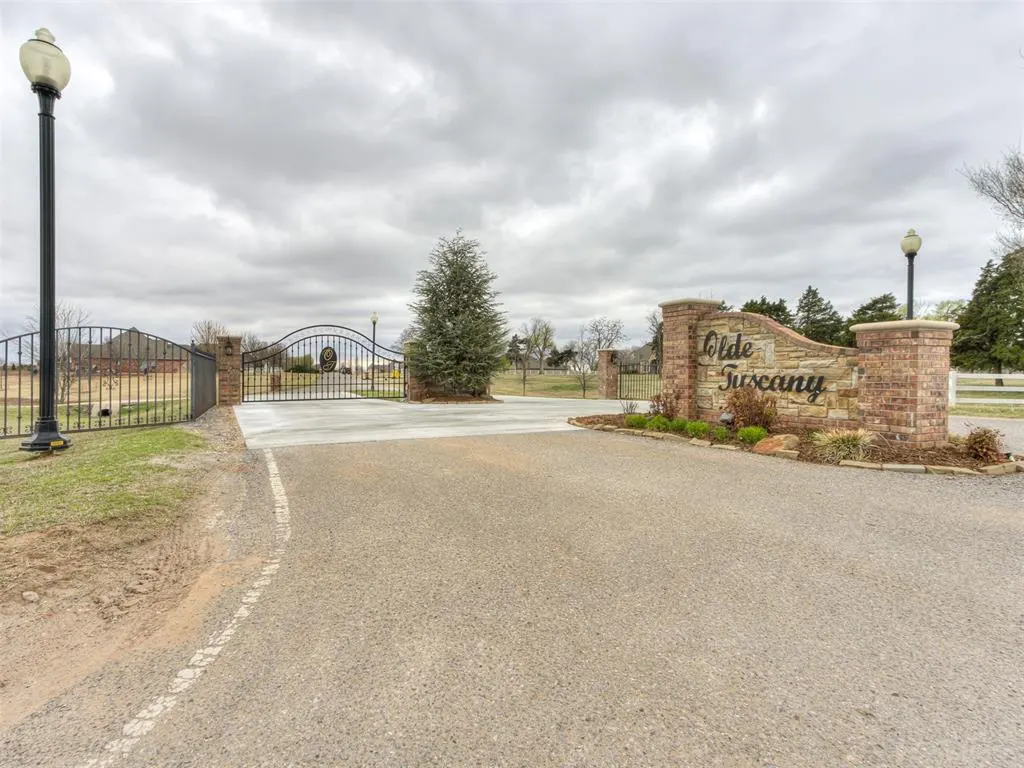 Photo 50 — 10700 Olde Tuscany Road, Oklahoma City, OK 73173