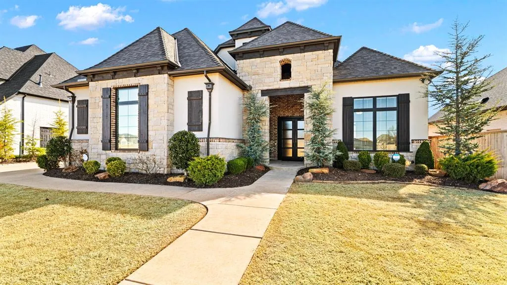 Photo 2 — 4700 Las Colinas Lane, Norman, OK 73072