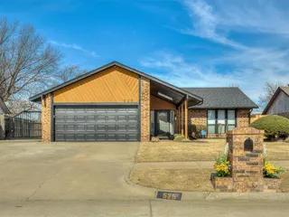 Sold home at 525 Waterview Road