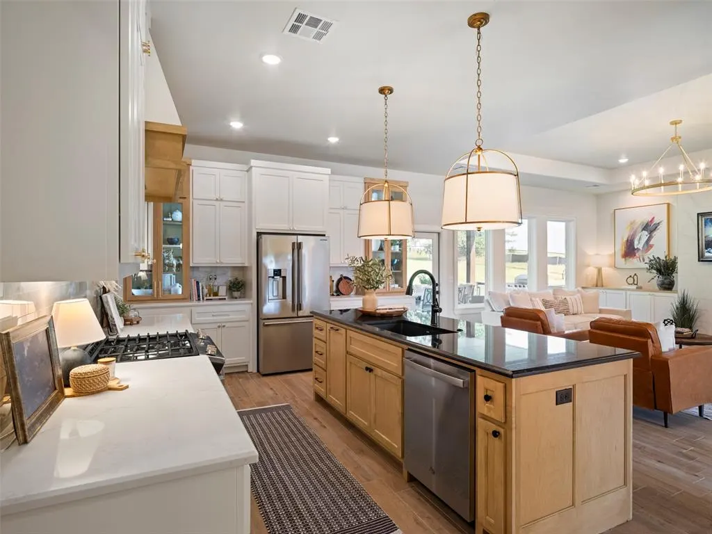 Photo 17 — 8111 Goldfinch Drive, Guthrie, OK 73044