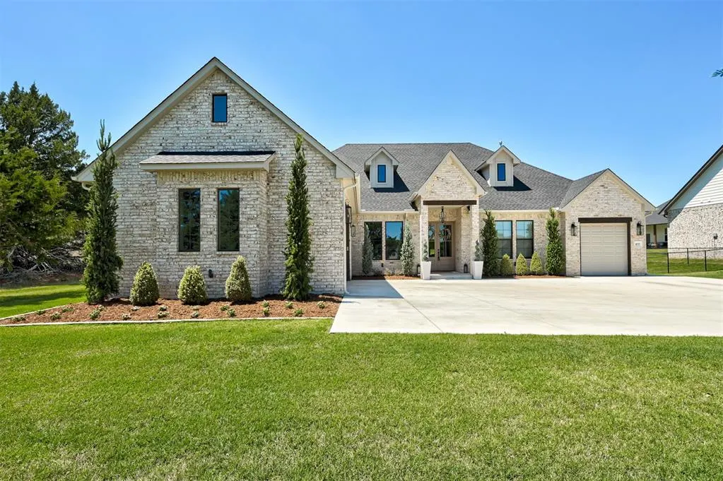 Photo 3 — 8111 Goldfinch Drive, Guthrie, OK 73044
