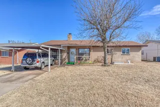 Sold home at 2704 Yorkshire Avenue