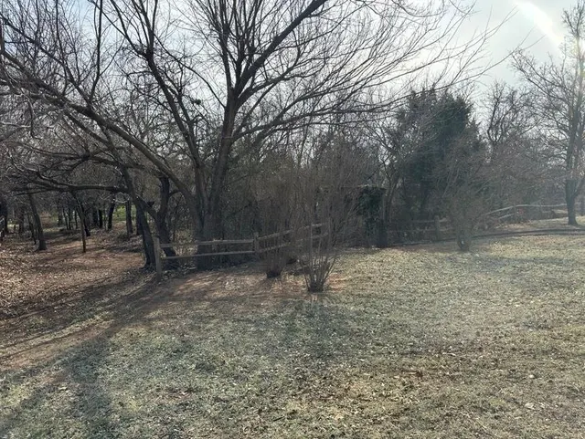Photo 3 — Deborah Lane Lane, Edmond, OK 73034