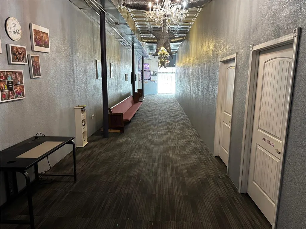 Photo 10 — 211 E Main Street, Shawnee, OK 74801