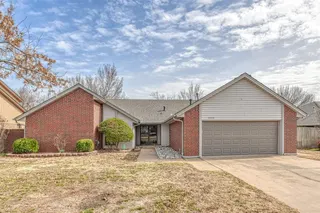 Sold home at 10400 Kingsgate Drive