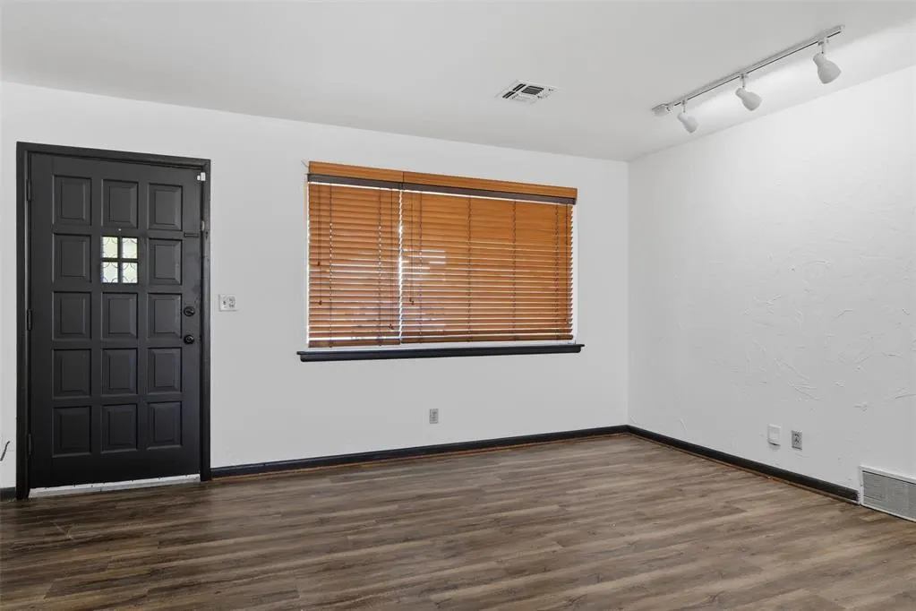 Photo 5 — 3817 NW 50th Street, Oklahoma City, OK 73112