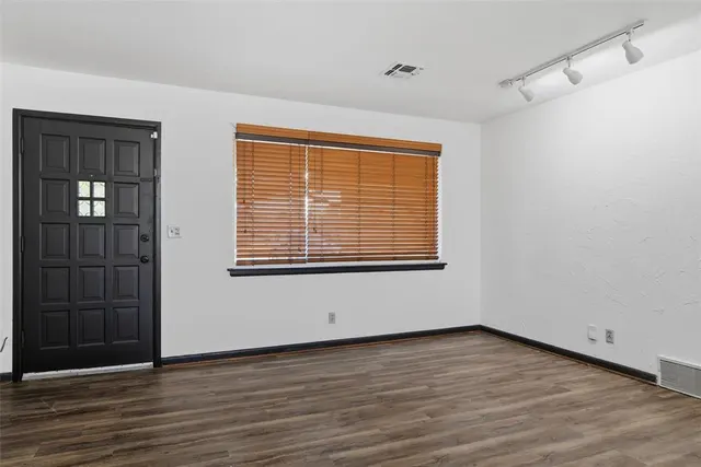 Photo 5 — 3817 NW 50th Street, Oklahoma City, OK 73112
