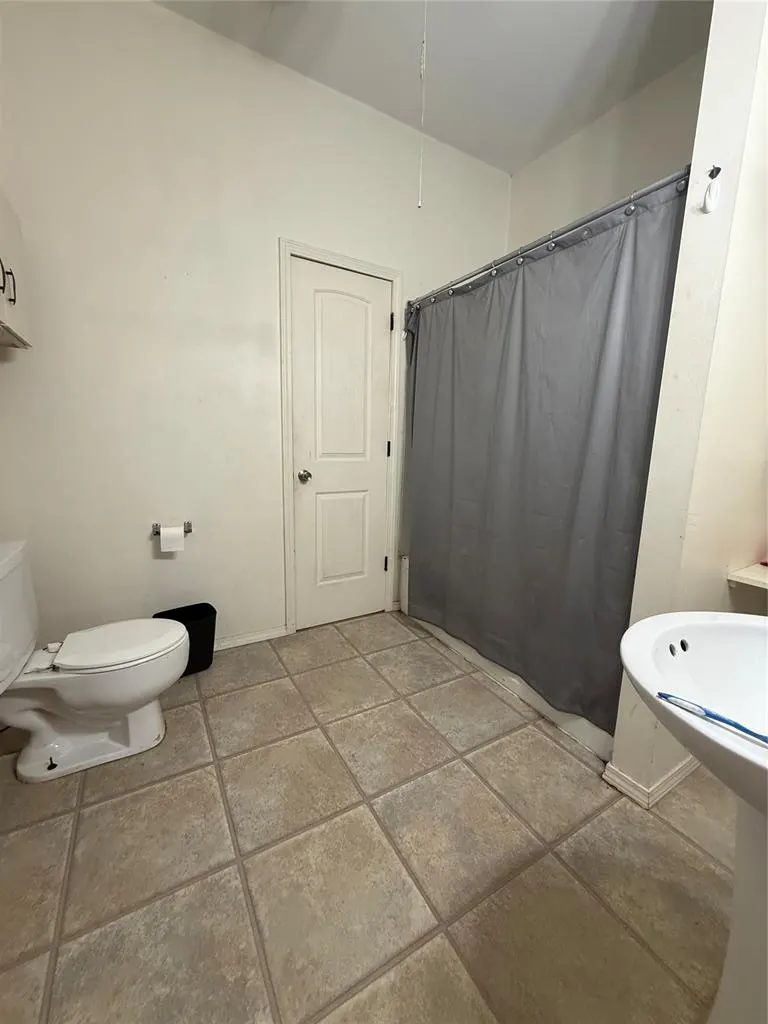 Photo 6 — 840694 N Third Street, Kendrick, OK 74079