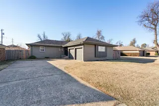 Sold home at 4104 NW 59th Street