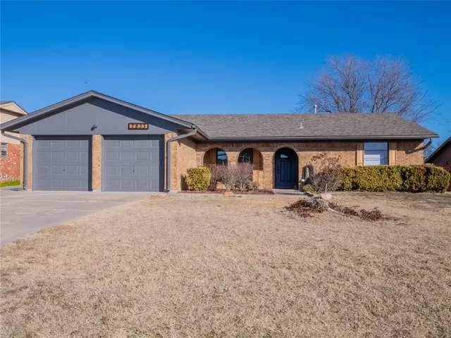 Front exterior — 7823 NW Morrocco Drive, Lawton, OK 73505