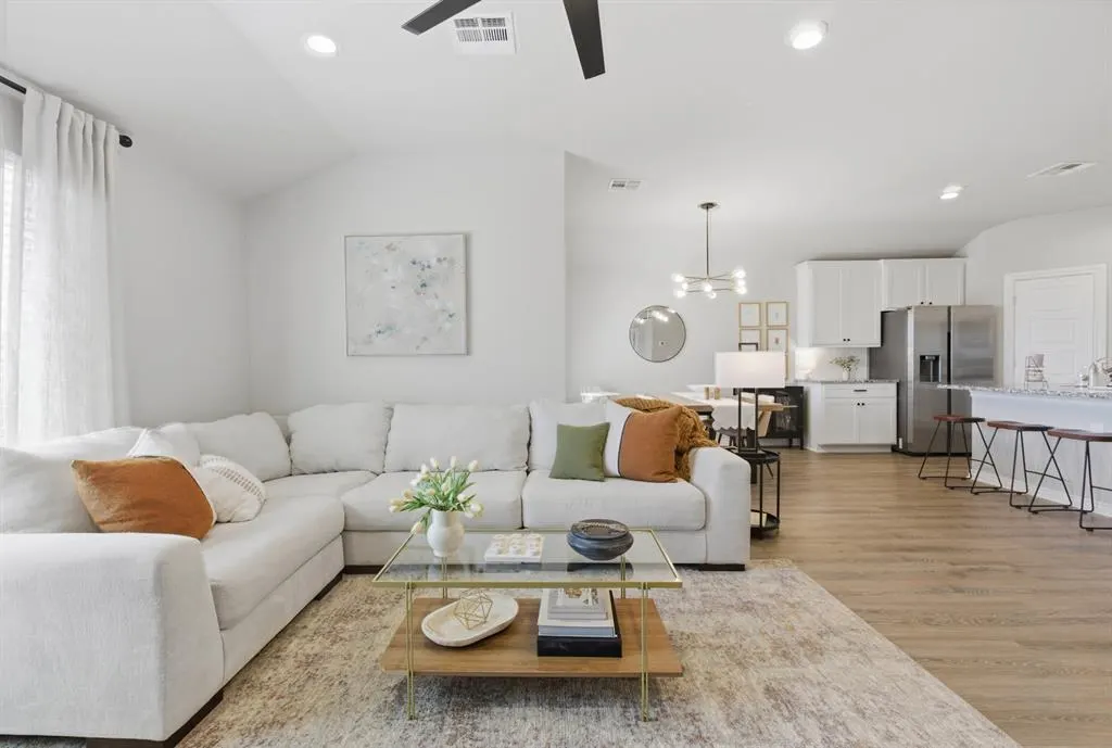 Photo 4 — 14804 Lost Falls Way, Oklahoma City, OK 73142