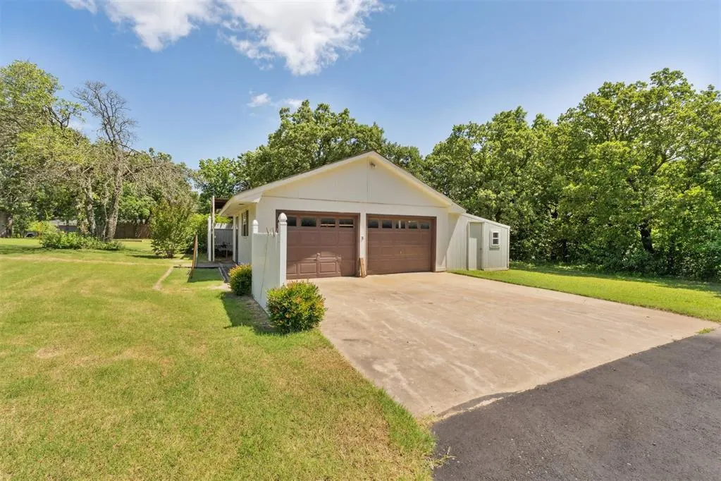 Photo 4 — 9901 hickory hollow Road, Shawnee, OK 74804
