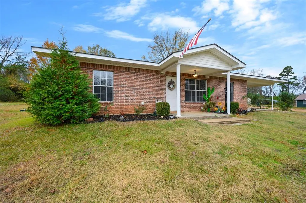 Photo 3 — 105 Raintree Road, Broken Bow, OK 74728