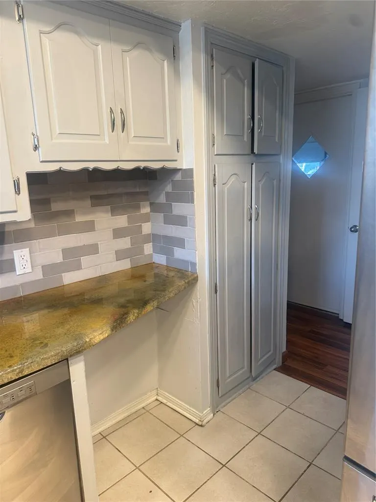 Photo 9 — 2248 Laneway Drive, Oklahoma City, OK 73159