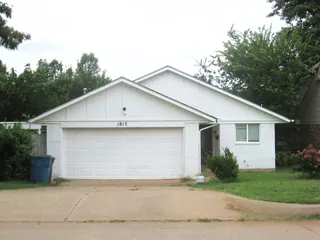 Sold home at 1817 Edgewood Drive